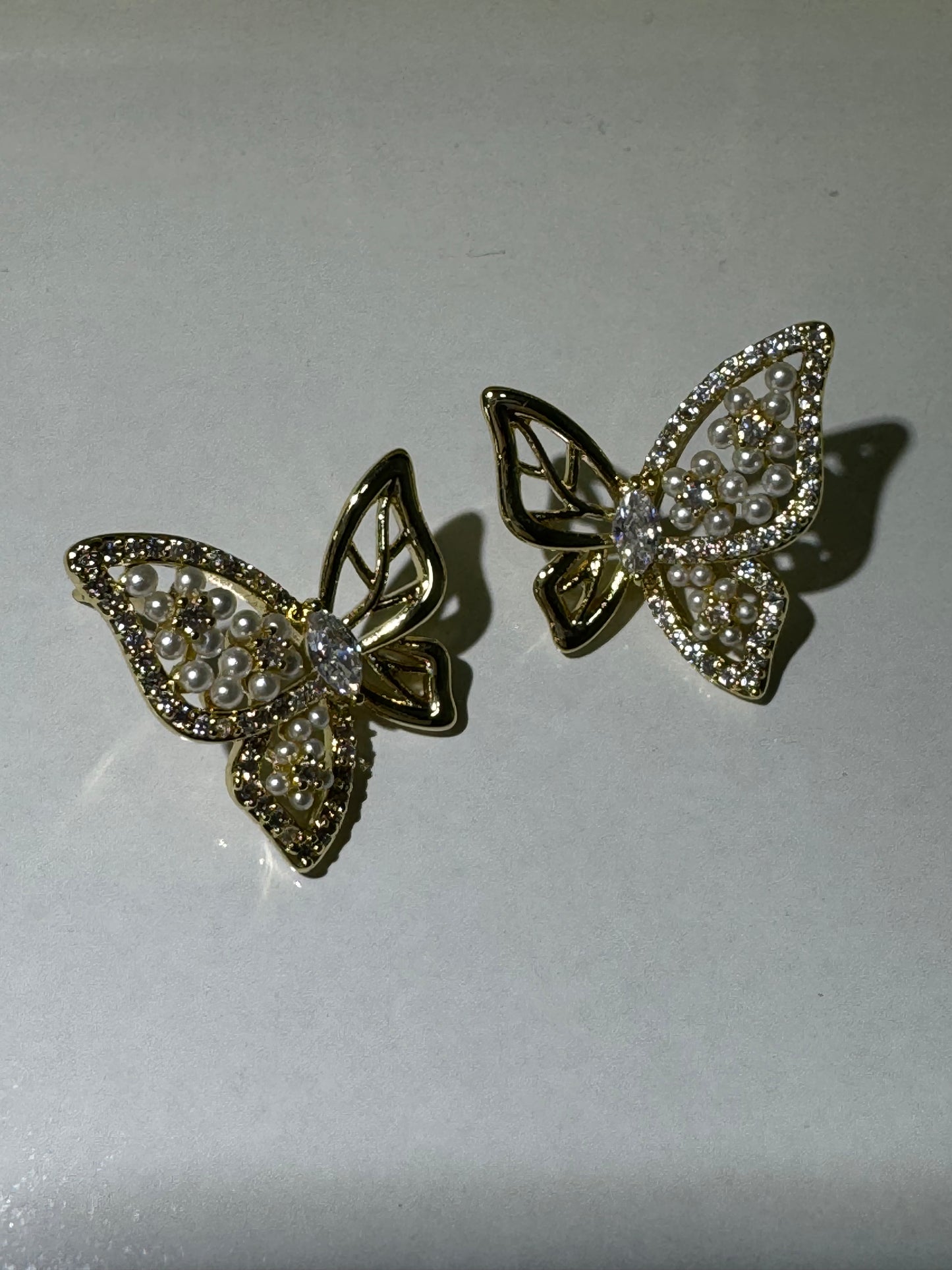 Butterfly & Pearls Gold Earrings