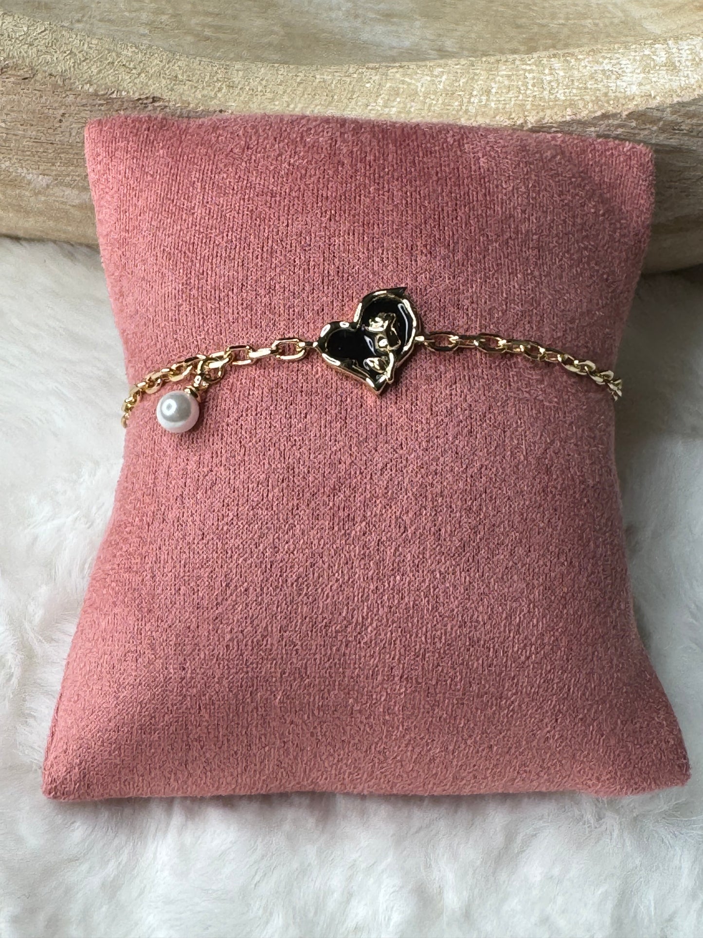 Simplicity Heart Bracelet