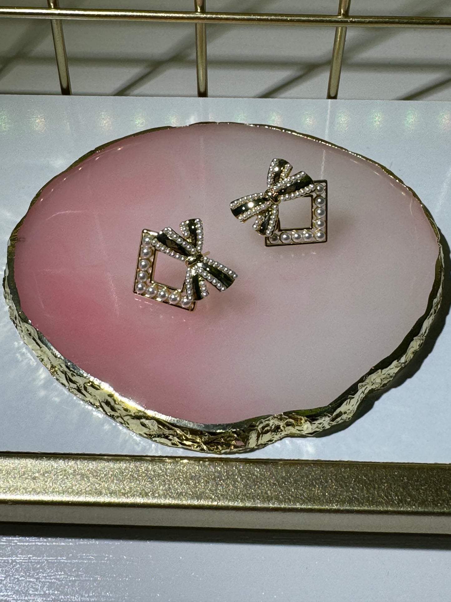 Bow & Pearls Gold Earrings