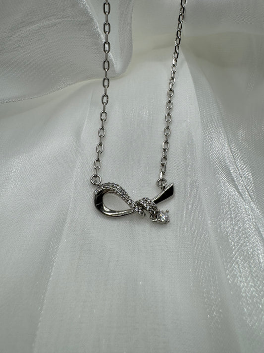 Admire Necklace