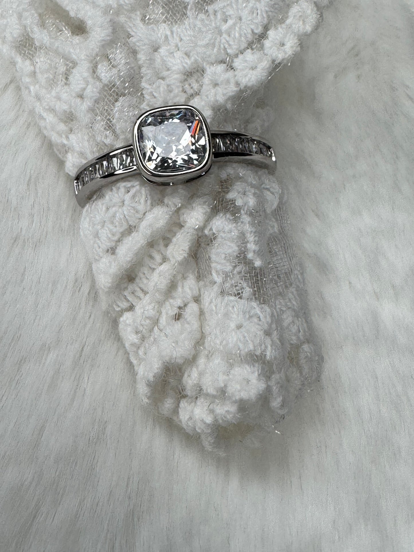 White Saphire Silver Ring