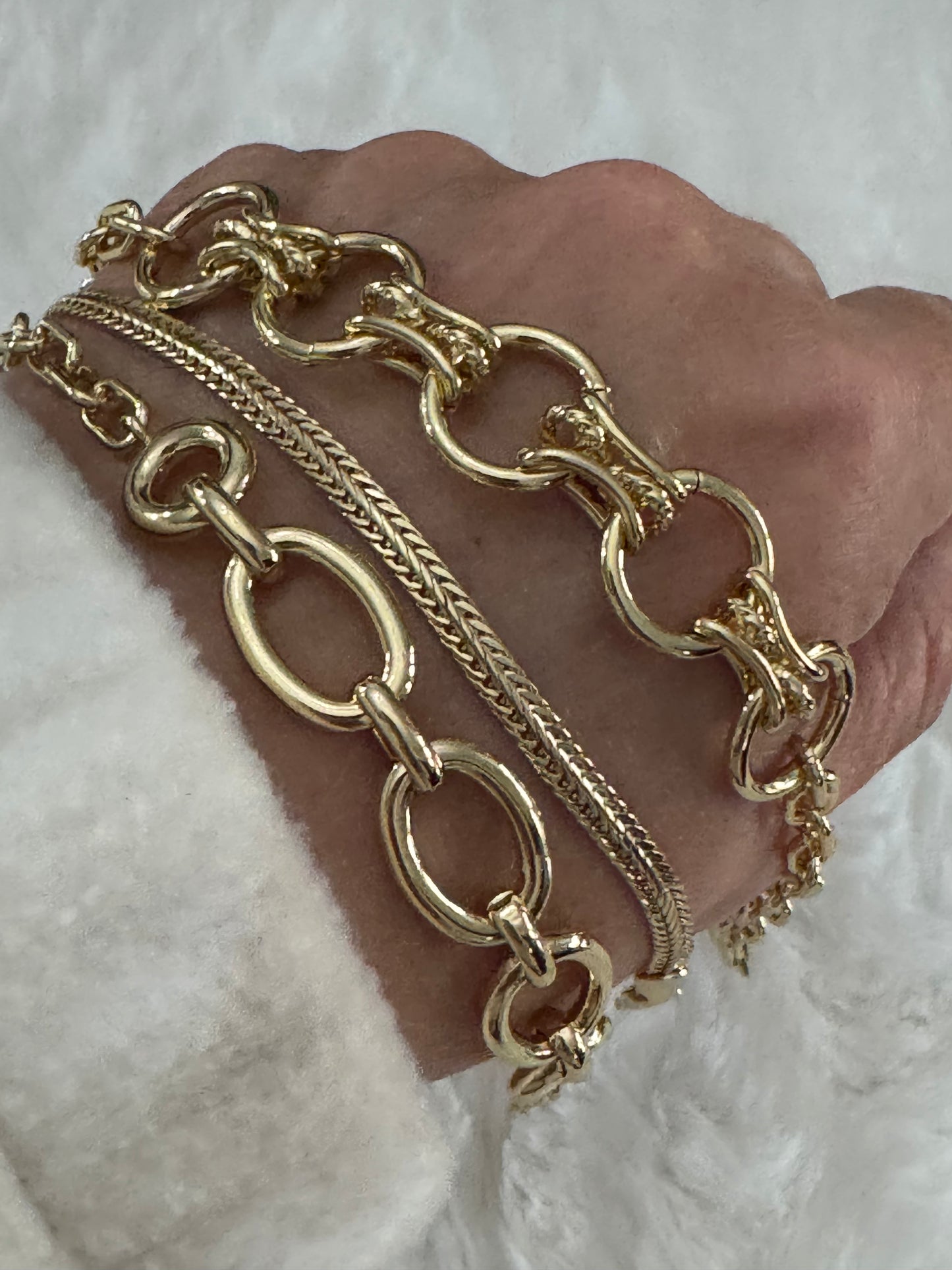 Circled Link Gold Bracelet