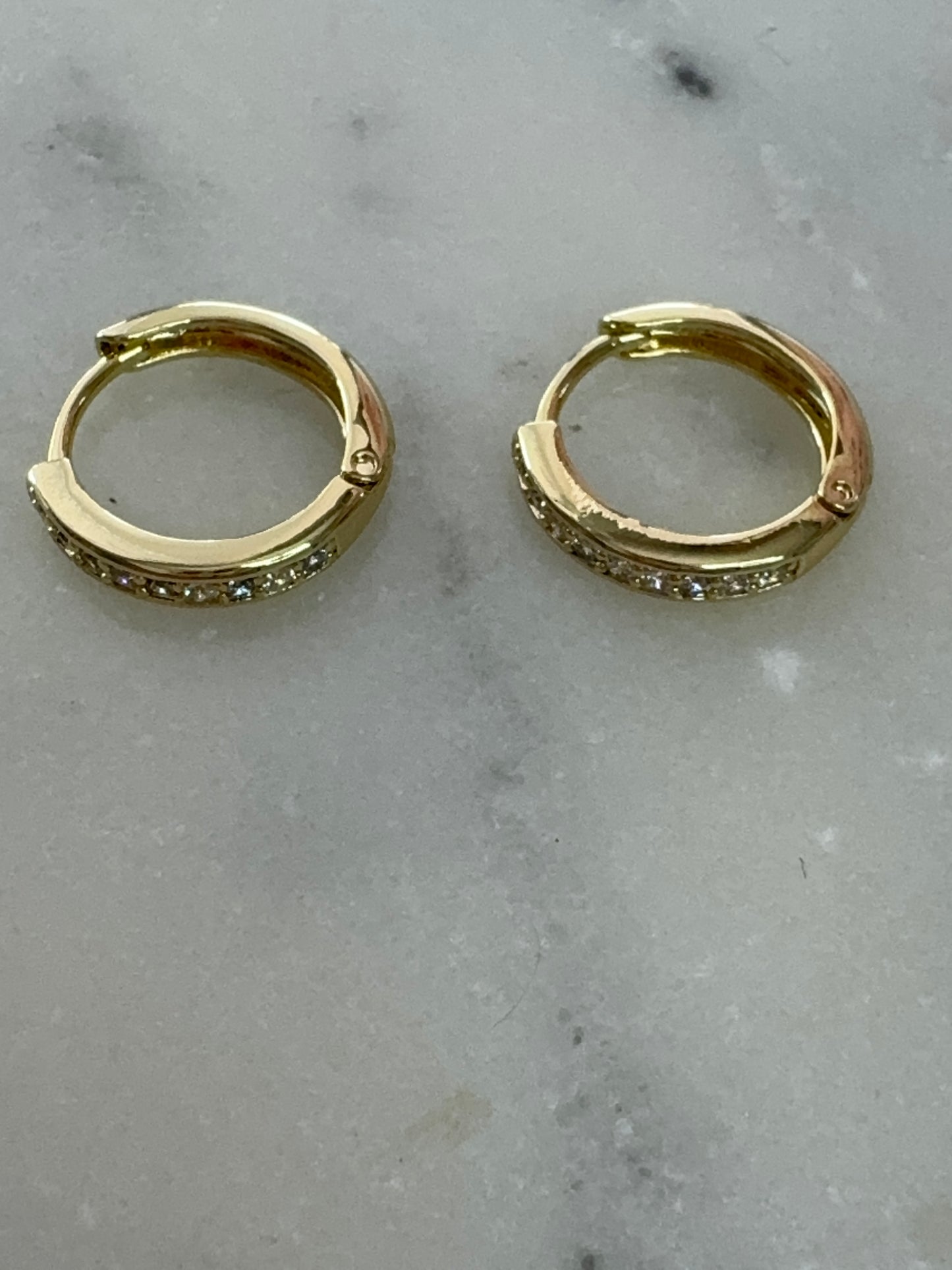 Simplicity Gold Huggies