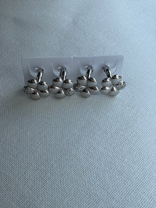 Silver Petals Huggies